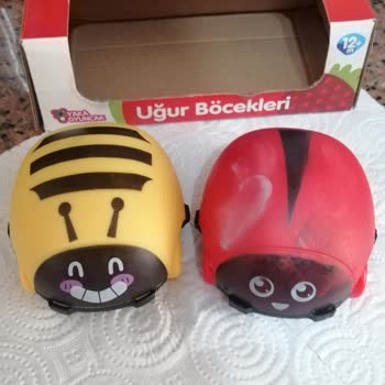 Yaka Oyuncak Bebek Oyuncağı Rengi Ele Çıkıyor