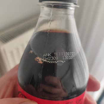 Coca-Cola Bir Cisim Yaklaşıyor