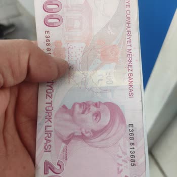 İş Bankası Bazı Şubeler Müşteri Kaybetmek İçin Elinden Geleni Yapıyor