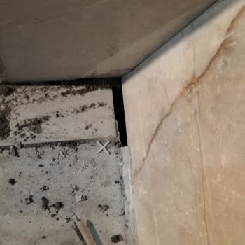 Sedat Kılınç İnşaat Banyo Fayanslarındaki Aşırı Derz Açıkları Ve Düzensiz Yerleştirilme Sorunu