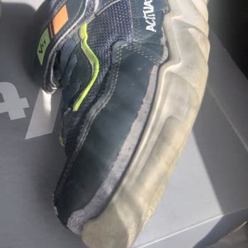 Deichmann'dan Alınan Ayakkabı 2 Ayda Yıprandı.