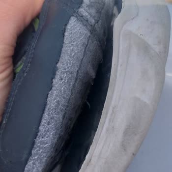 Deichmann'dan Alınan Ayakkabı 2 Ayda Yıprandı.