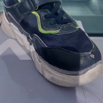 Deichmann'dan Alınan Ayakkabı 2 Ayda Yıprandı.