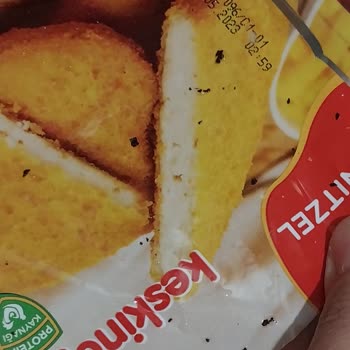 Keskinoğlu Marka Küflenmiş Kokan Tarihi Geçmemiş Sinitzel