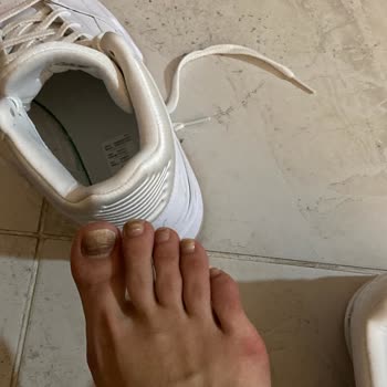 Sneaks Up Sorunlu Ürün Satış