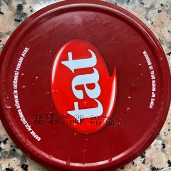 Tat Gıda Domates Salçasından Bir Şeyler Çıktı