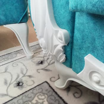 Yuvakur Mobilya Kırık Ve Yırtık