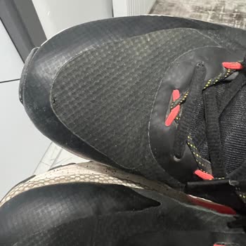 Under Armour Ayakkabısının Dayanıksızlığı Hk.