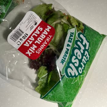 Eurofresh Salatanın İçinden Tırtıl Çıktı