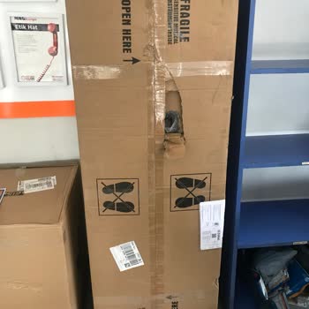 MNG Kargo Aydın Yörükali Şubesi Piyanoyu Kırdı