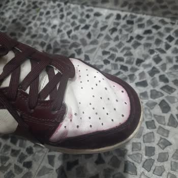 Barçın Spor Nike Ayakkabının Boyaları Aktı