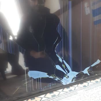 Teknosa TV Paneli Kırık Çıktı