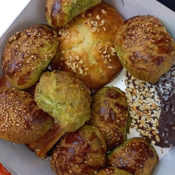 Papirüs Pastanesi Kutu Ücreti Saçmalığı Personel Tavrı