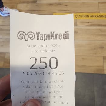 Yapı Kredi Efeler Şubesi Çok Yavaş Çalışıyor
