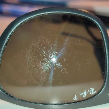 Rayban Gözlük Camı Soyulması