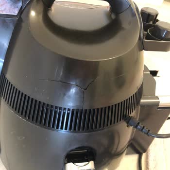 Libelle Süpürge Servisi 2.000TL Ücret Aldı Süpürgemi Kırdı,