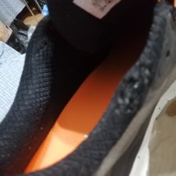 Merrel Marka Ayakkabıda Yırtılma Ve Özensizlik