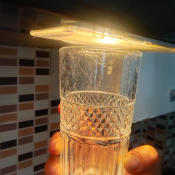 Siemens Ev Aletleri Bulaşık Makinesinin Bulaşıkları Çizmesi