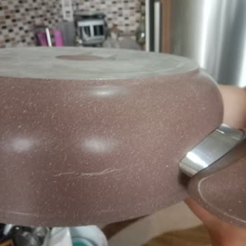 Siemens Ev Aletleri Bulaşık Makinesinin Bulaşıkları Çizmesi