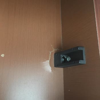 Bellona Koltuk Takımı Kırık