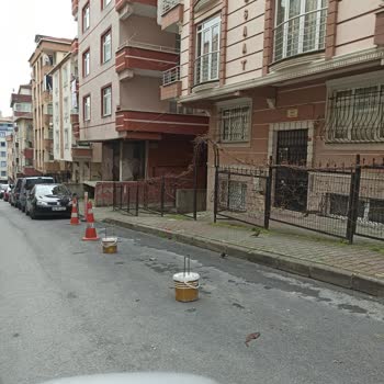 İstanbul Büyükşehir Belediyesi (İBB) Şahsi Olmayan Bir Yola Duba Konması