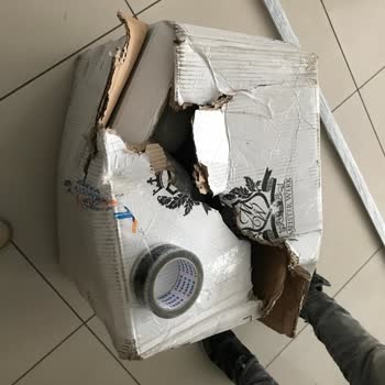 Yurtiçi Kargo Hasarlı Kargo Teslim Etti