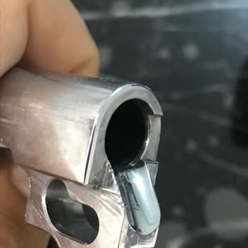 Sarsılmaz Silah Sarsılmaz Kılınç 2000 Mega Namlu Yatağımda Derin Bir Çizik Var