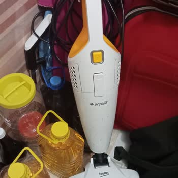 Arçelik Pratik Süpürgenin Kolu Kırıldı.
