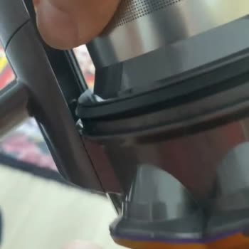 Dyson Süpürge Motor Açılması Hakkında