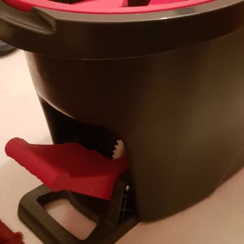 Pedallı Vileda Çok Sulu Kalıyor