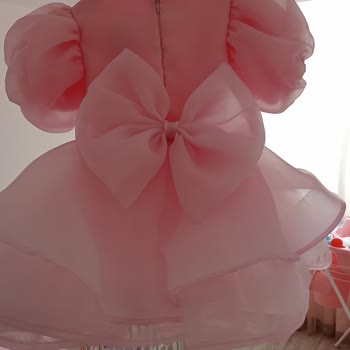 Larissa Gogel Çok Kötü Dikiş