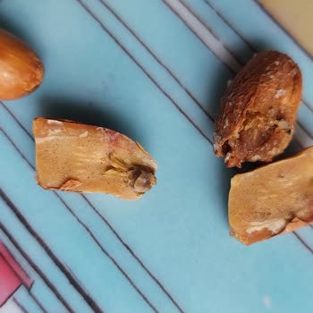 Emsal Kuruyemiş Migros Osmaniye Yer Fıstığı Tuzlu Kavrulmuş İçerisinden Küflü Ürün