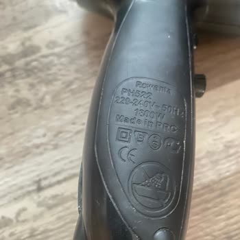 Rowenta Saç Kurutma Makinesi Patladı