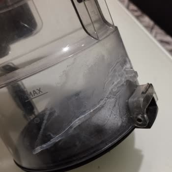 Beko Şarjlı Süpürge Haznesi Kırılıp Durması.