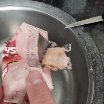 Dimes Gıda Milkshake İçinden Siyah Naylon Çıktı