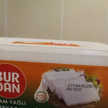 Burdan Süt Ve Süt Ürünleri Buradan Marka Peynirinin Yenemeyecek Derecede Ekşi Çıkması