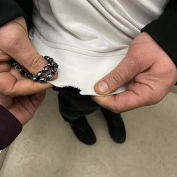 Kiğılı Giyim Almış Olduğum Ürün Kalitesiz Çıktı Ve Bunu Kabul Etmiyorlar