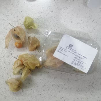 Cepa AVM Migros, Pakette Küflü Altın Çilekler