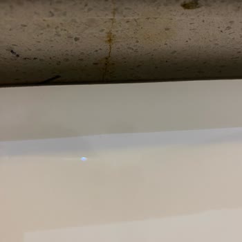 Calisco Kuvars Tezgahım Çatladı, Muhatap Bulamıyorum