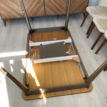 Çetmen Mobilya Yemek Masası Değişmesi Gerekiyordu Değişmedi