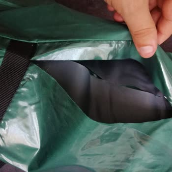 A101 Yırtık Çadır Gönderdi