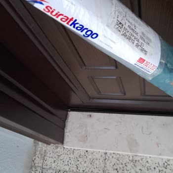 Sürat Kargo Bırakıp Gidilen Kargo