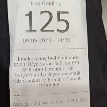 Garanti BBVA Yetersiz Personel Ve Çok Sıra Bekleme.