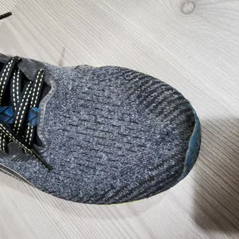 ASICS Asics Spor Ayakkabıda Delik-sökük