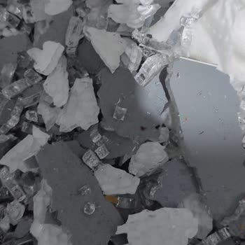 Arçelik Davlumbaz Camı Bomba Gibi Patladı