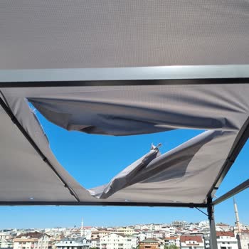 Çardak 3. Günde Yırtıldı Ama IKEA Ürünün Arkasında Durmuyor