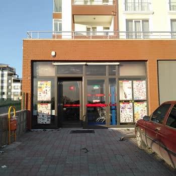 "BİM Kasiyerinin Müşteriye Terbiyesizliği"