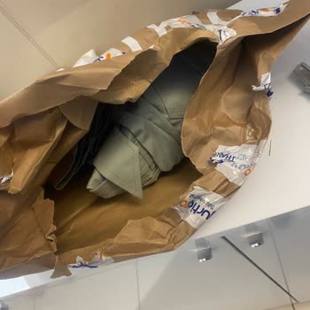 Bershka Kullanılmış Ürün Yolluyor!