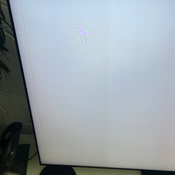 Samsung QN90B QLED TV'de Oluşan Çizgi!