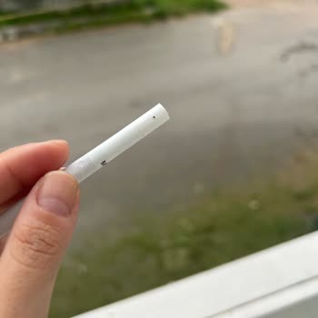 Marlboro Touch Blue İçinden Çıkan Sert Cisimler